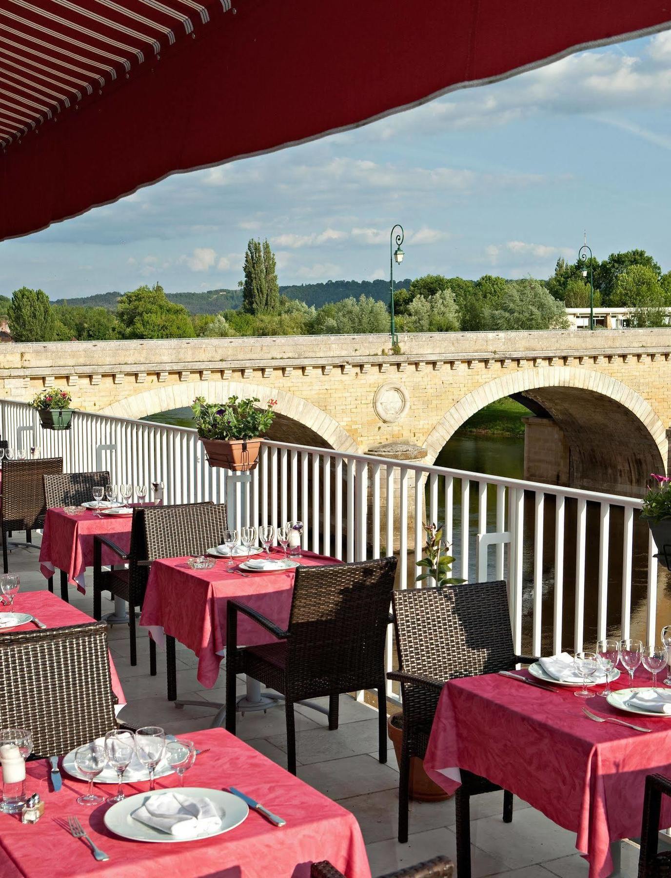 Hotel Royal Vezere Le Bugue Exterior photo